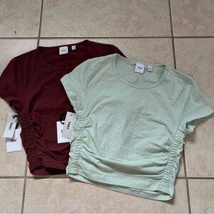 TNA Aritzia Chill Malibu Cropped T-Shirt Lot of 2 Size XS Ruched Sides NWT